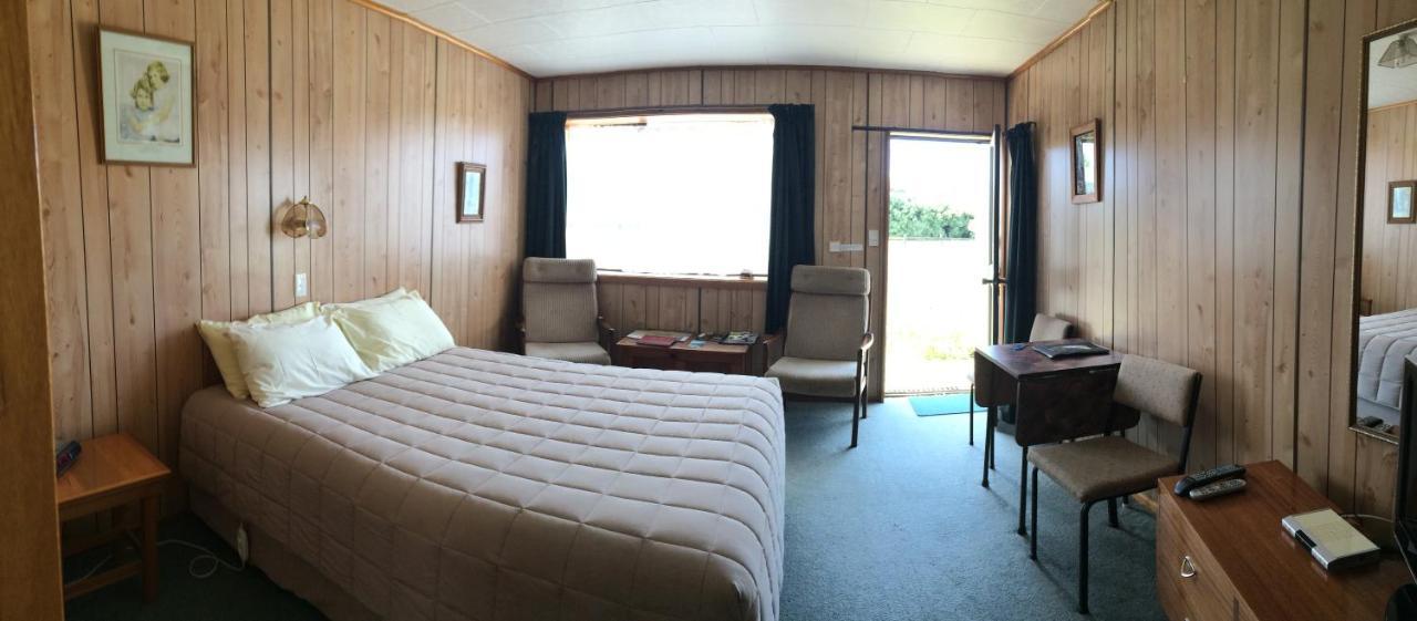 Owaka Lodge Motel Kültér fotó